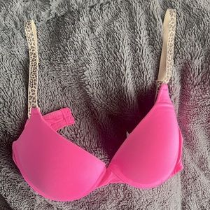 Victoria’s Secret PINK wear everywhere push up bra